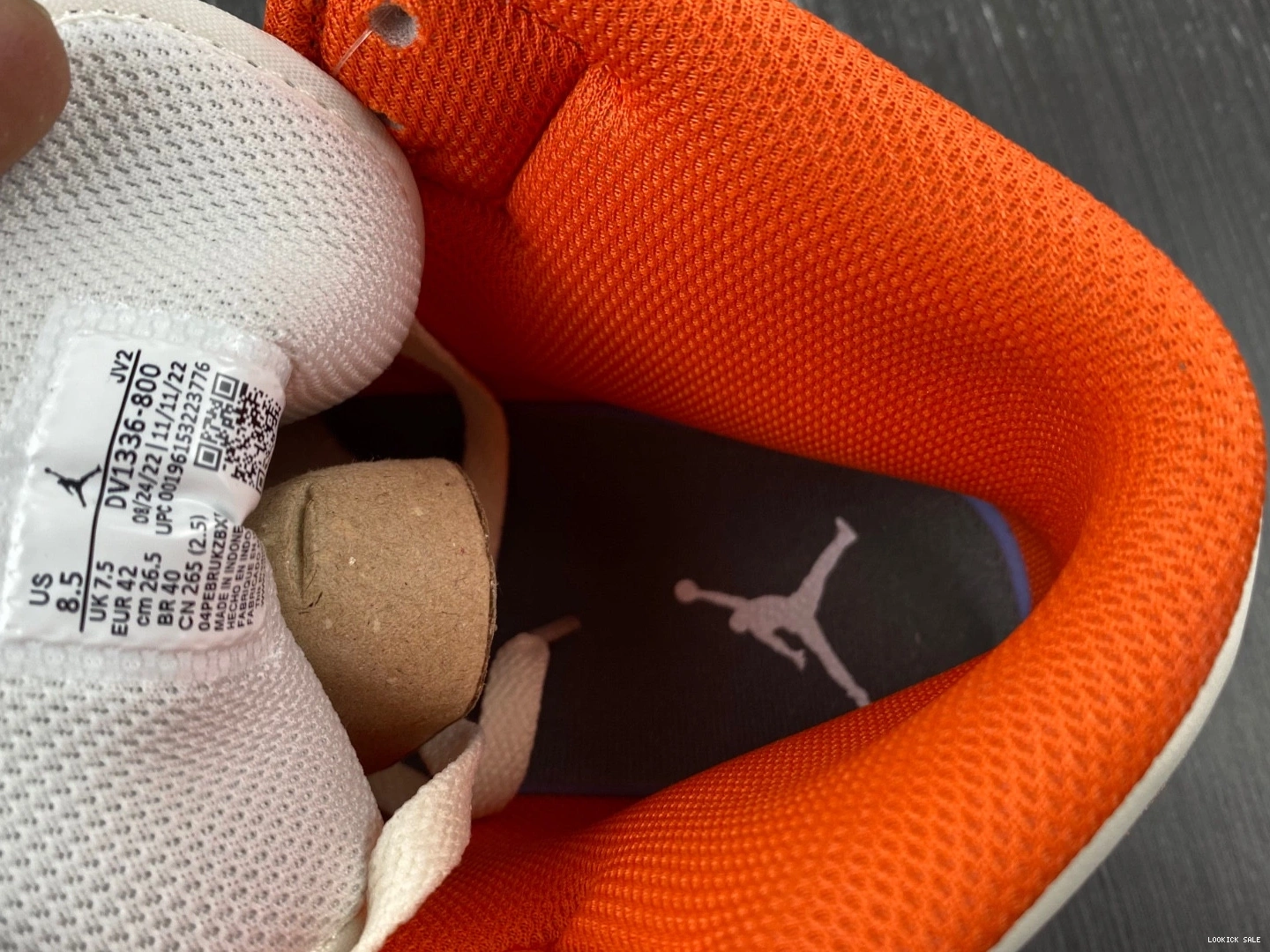 Reps Jordan DV1336-800 (GS) Mid SE Orange Suede - 1 0517